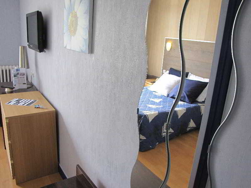 Breizh Hotel Crach エクステリア 写真